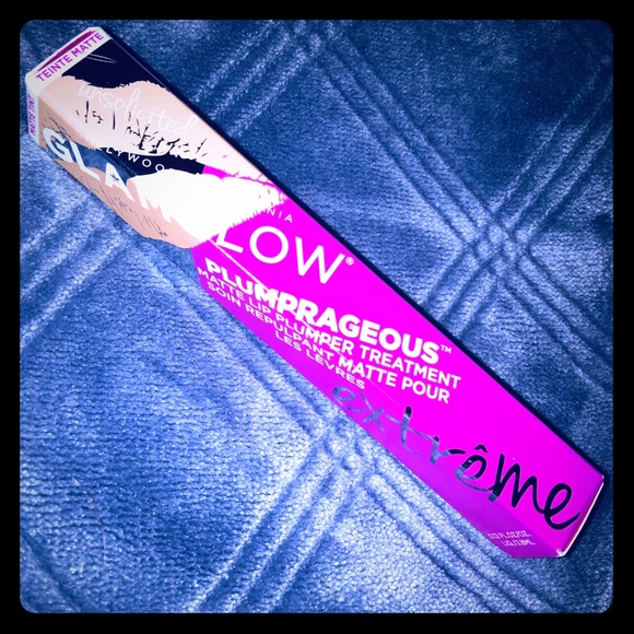 Glamglow PLUMPRAGEOUS Nudes Collection - Picture 1 of 4